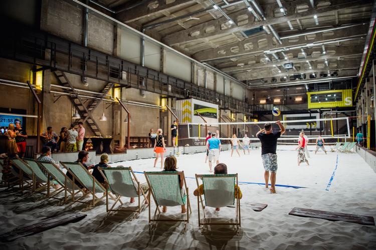 Rannavolle/-tennise elamus